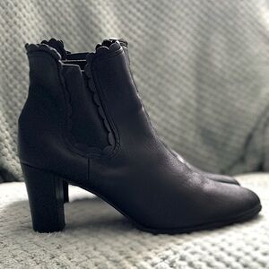 Crown & Ivy black scallop booties